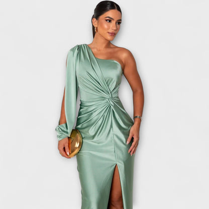 Julie - Elegancka sukienka z wyrafinowaniem