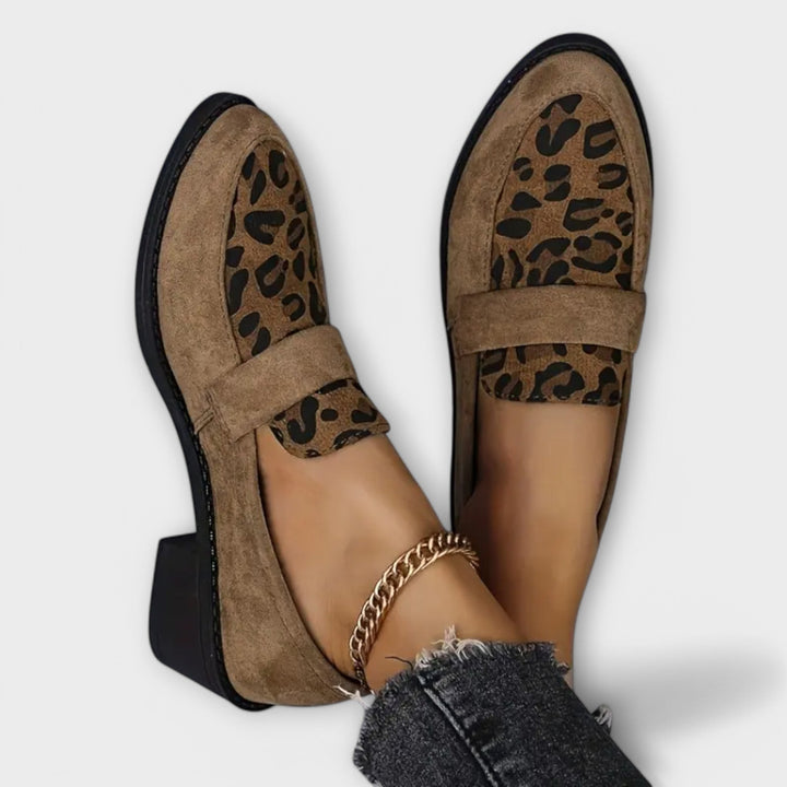 Natálie - Stylové dámské boty s leopardím vzorem