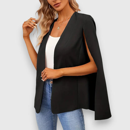 Nela – Elegancka czarna kurtka w stylu peleryny.