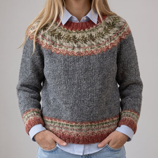Krystyna - Szary retro sweter ze wzorem bordiury