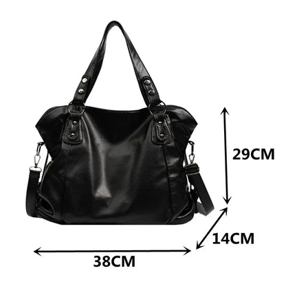 Cécile. - Elegancka torba hobo na ramię