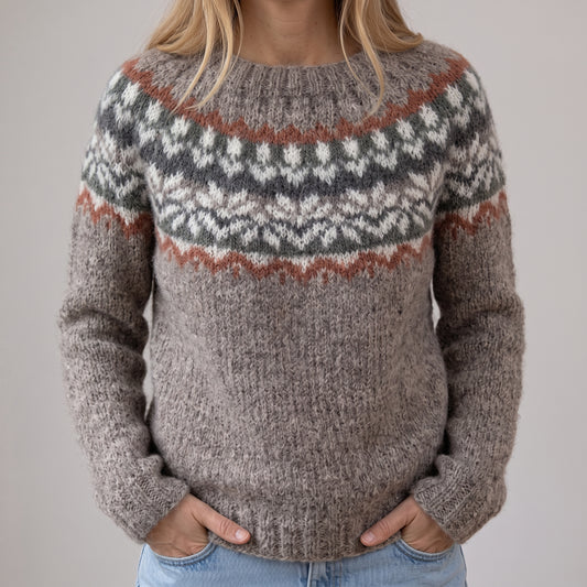 Elżbieta - Szary retro sweter z norweskim wzorem