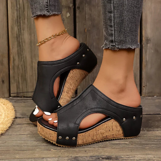Sofia - Wedges z ćwiekami Lumi