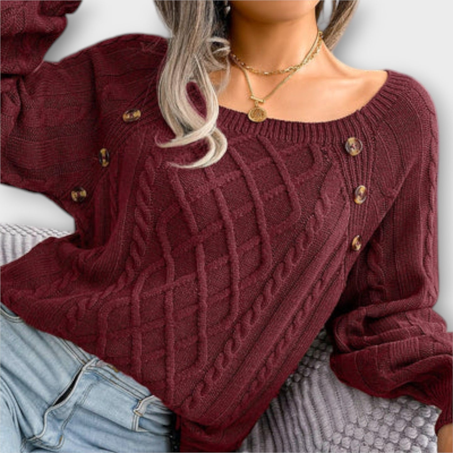 Maria – Sweter z Guzikam
