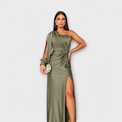 Julie - Elegancka sukienka z wyrafinowaniem